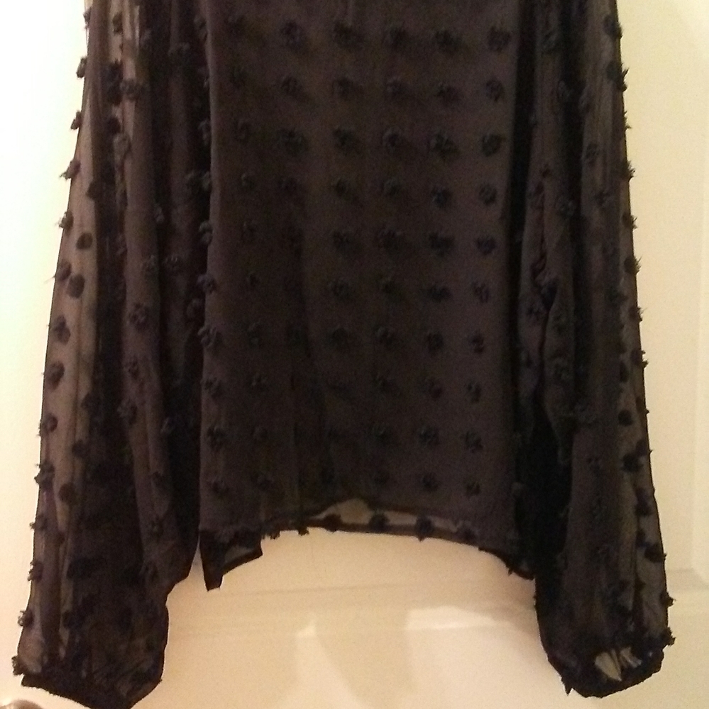 Black Dotted Top